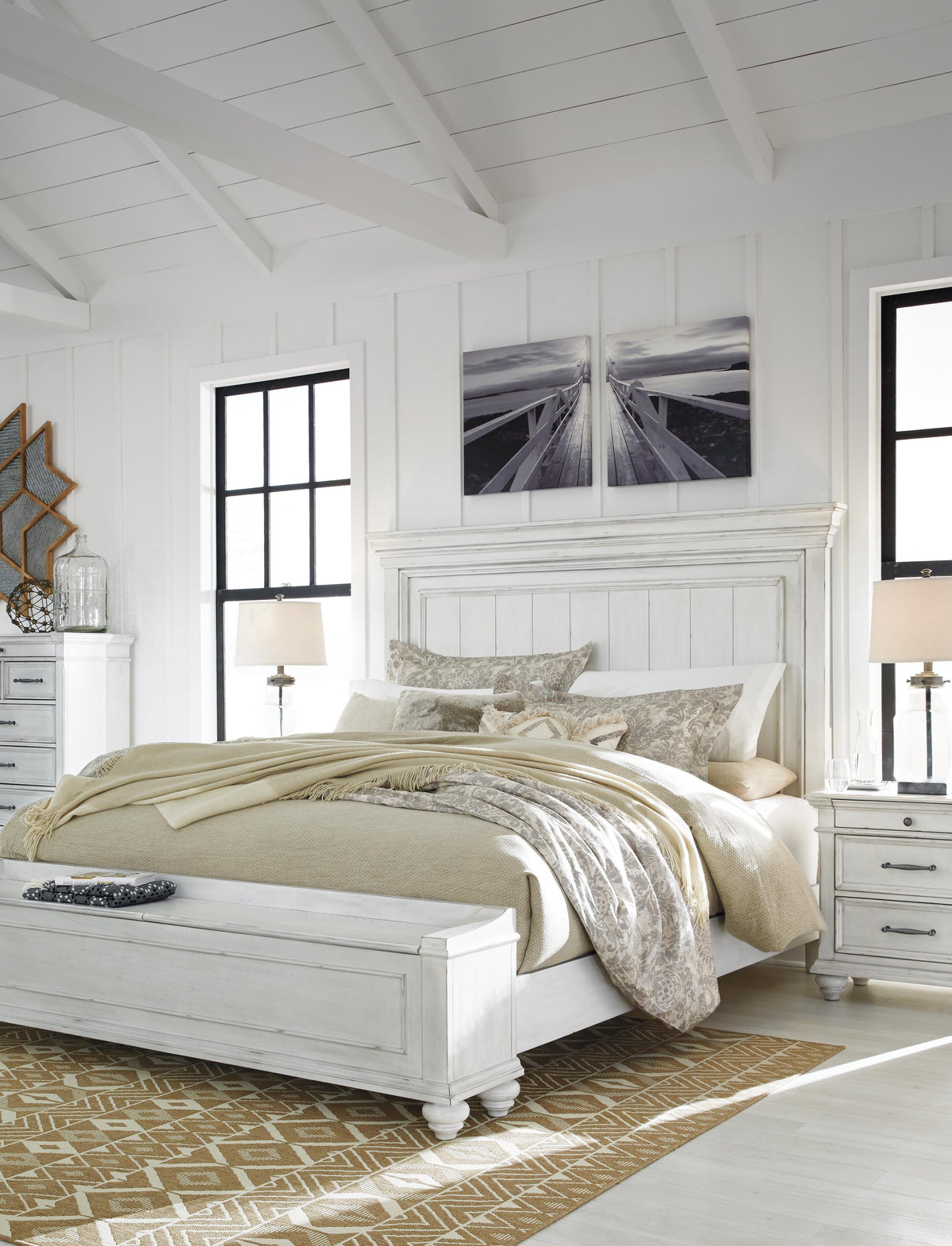 Kanwyn Queen Panel Bed with Storage Bench in Whitewash, lifestyle view