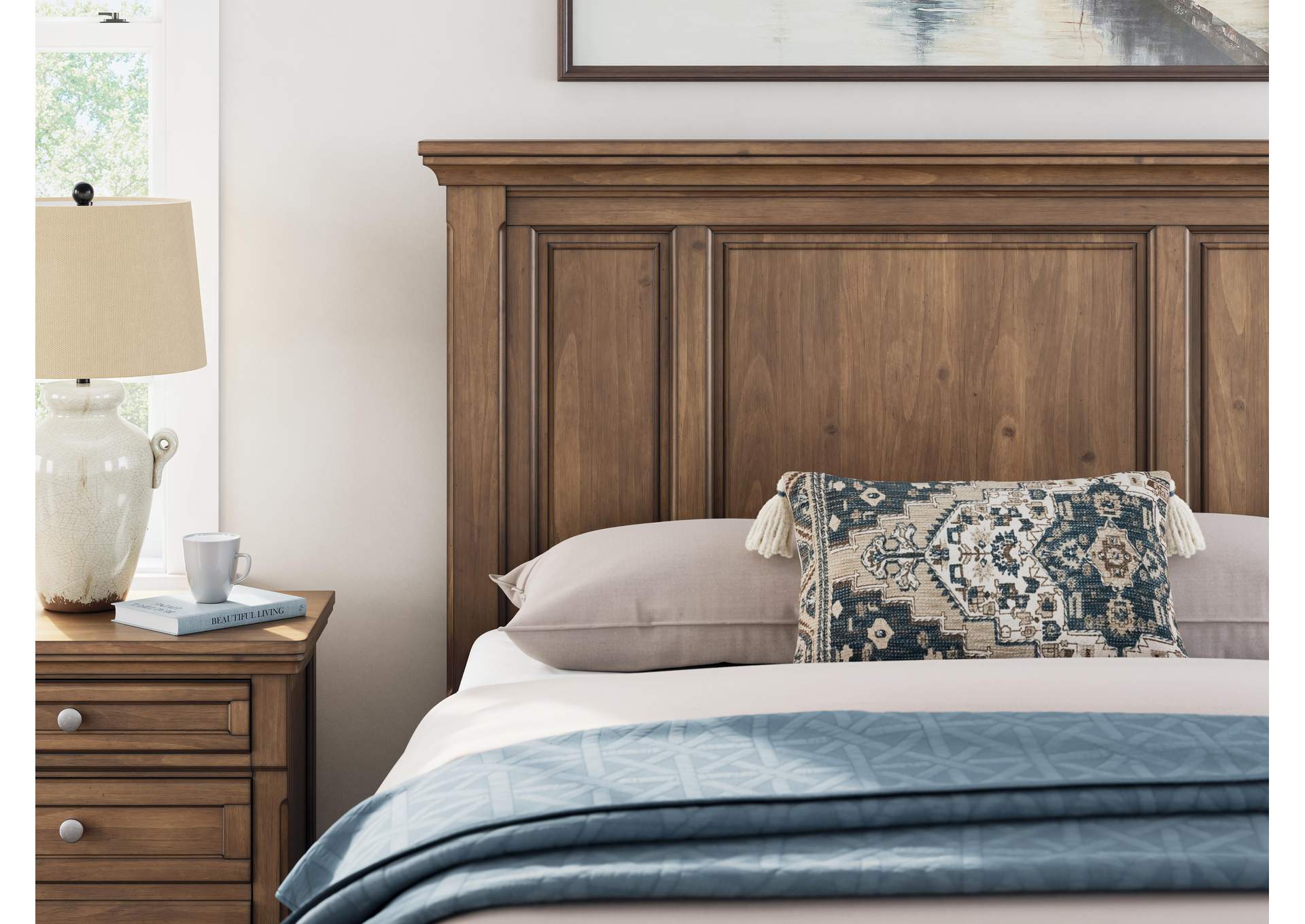 Vandenmore Queen Panel Bed with Mirrored Dresser and Chest detail
