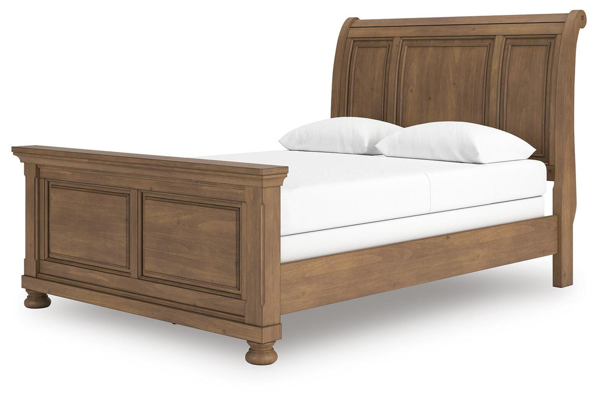 Feddinger Queen Sleigh Bed in Medium Brown, angle view