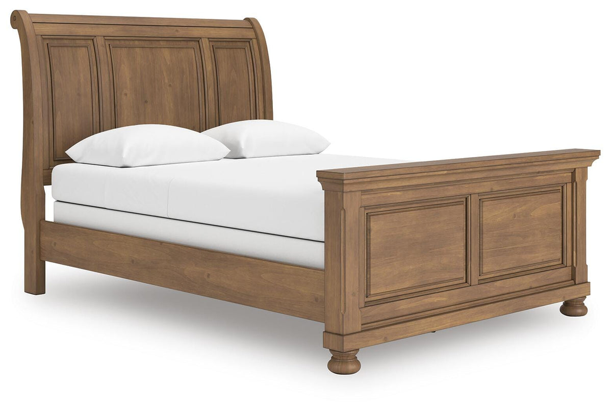 Feddinger Queen Sleigh Bed in Medium Brown, angle view