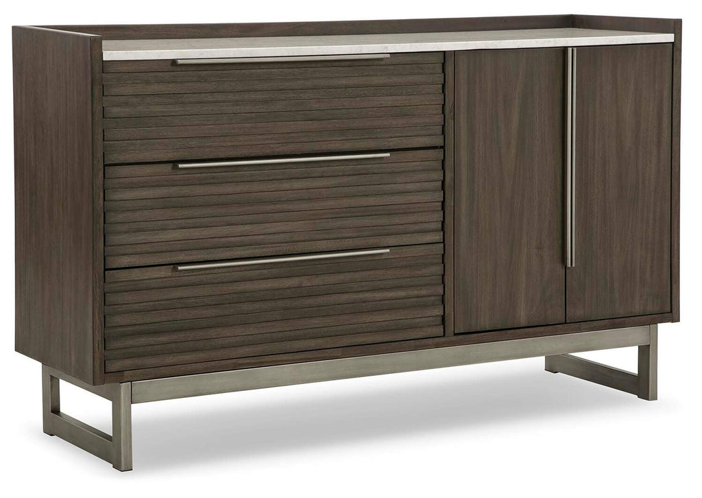 Arkenton King Panel Bed with Dresser angled view