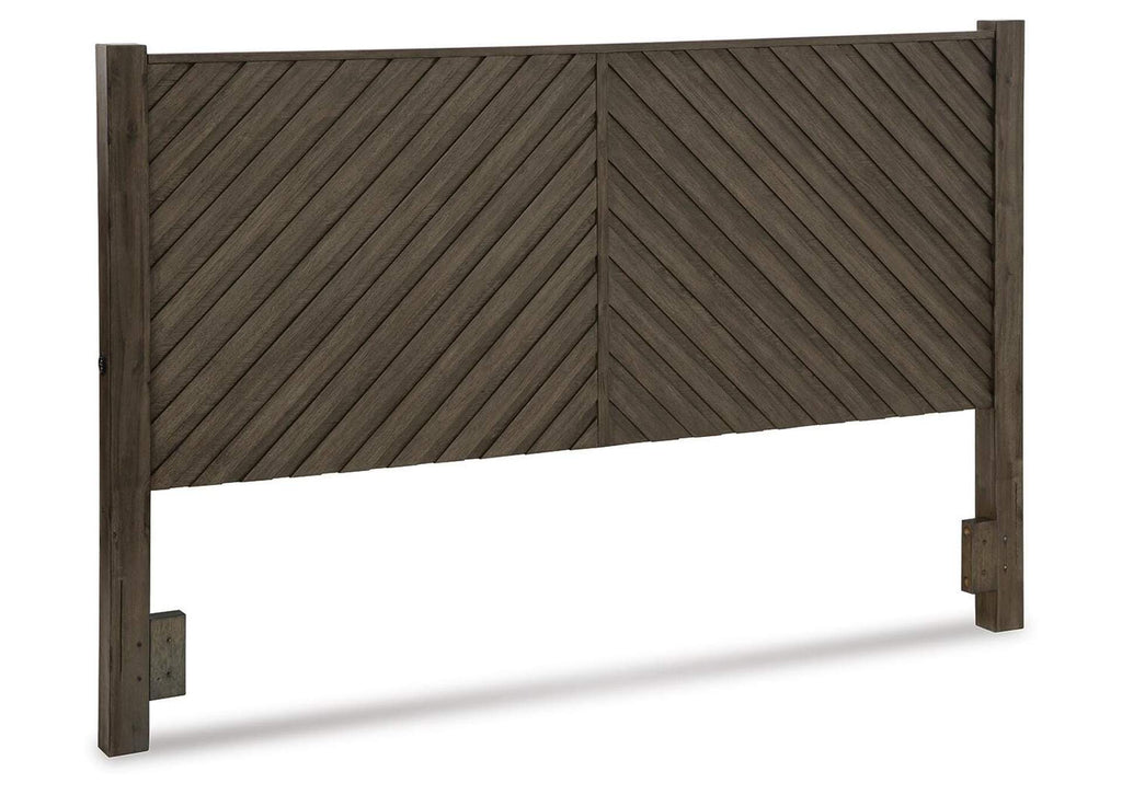 Arkenton King Panel Bed with Mirrored Dresser angled view