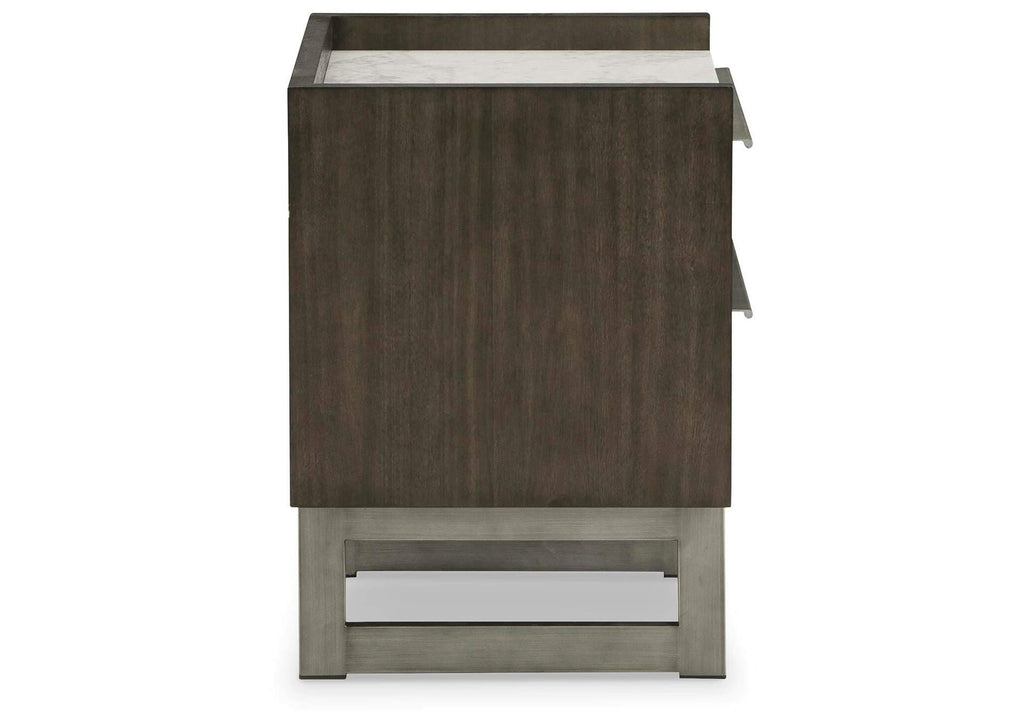 Arkenton King Panel Bed with Mirrored Dresser and 2 Nightstands side view