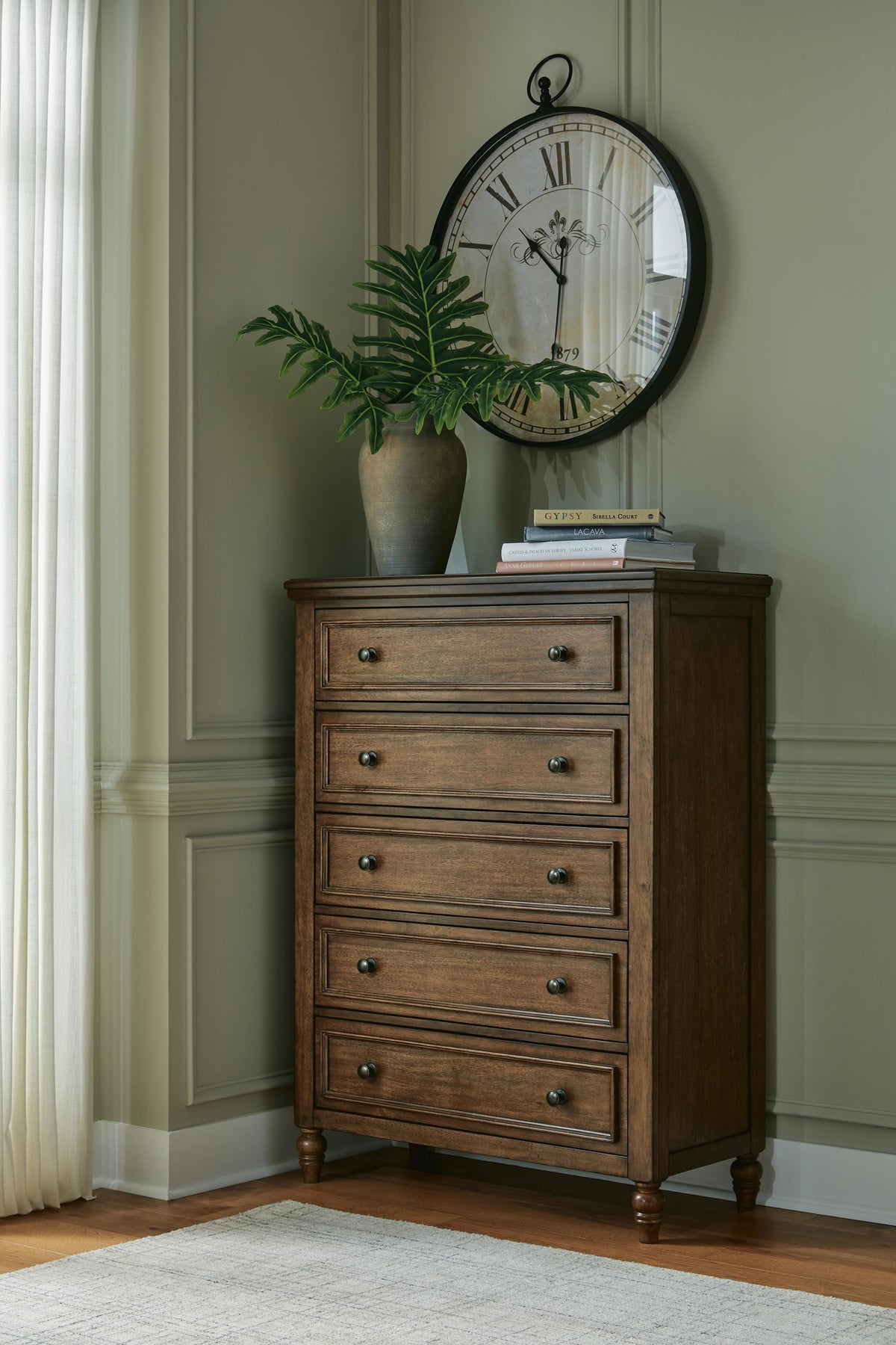 Sturlayne Chest of Drawers in Brown, alternate view 3