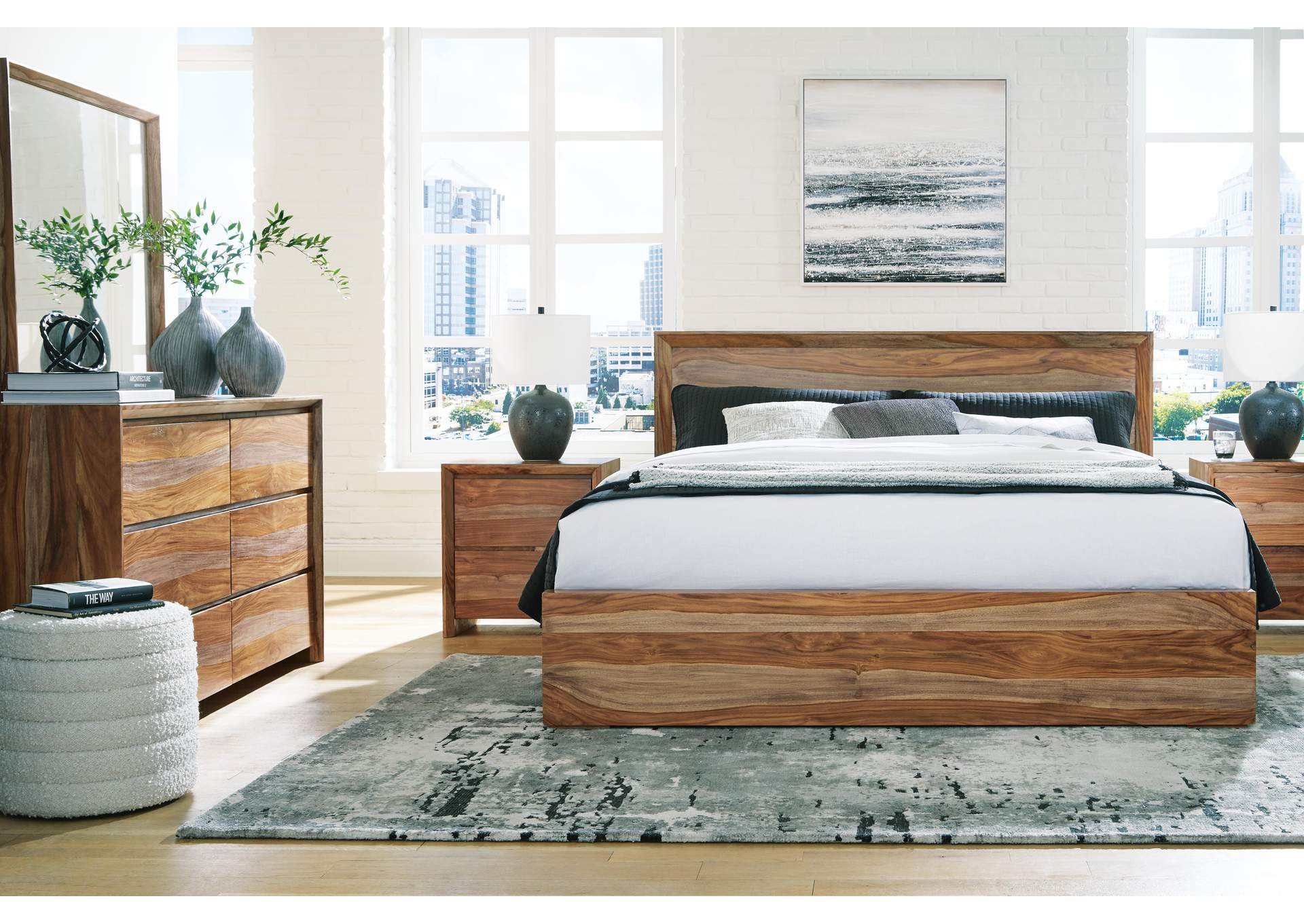Dressonni King Panel Bed with Mirrored Dresser