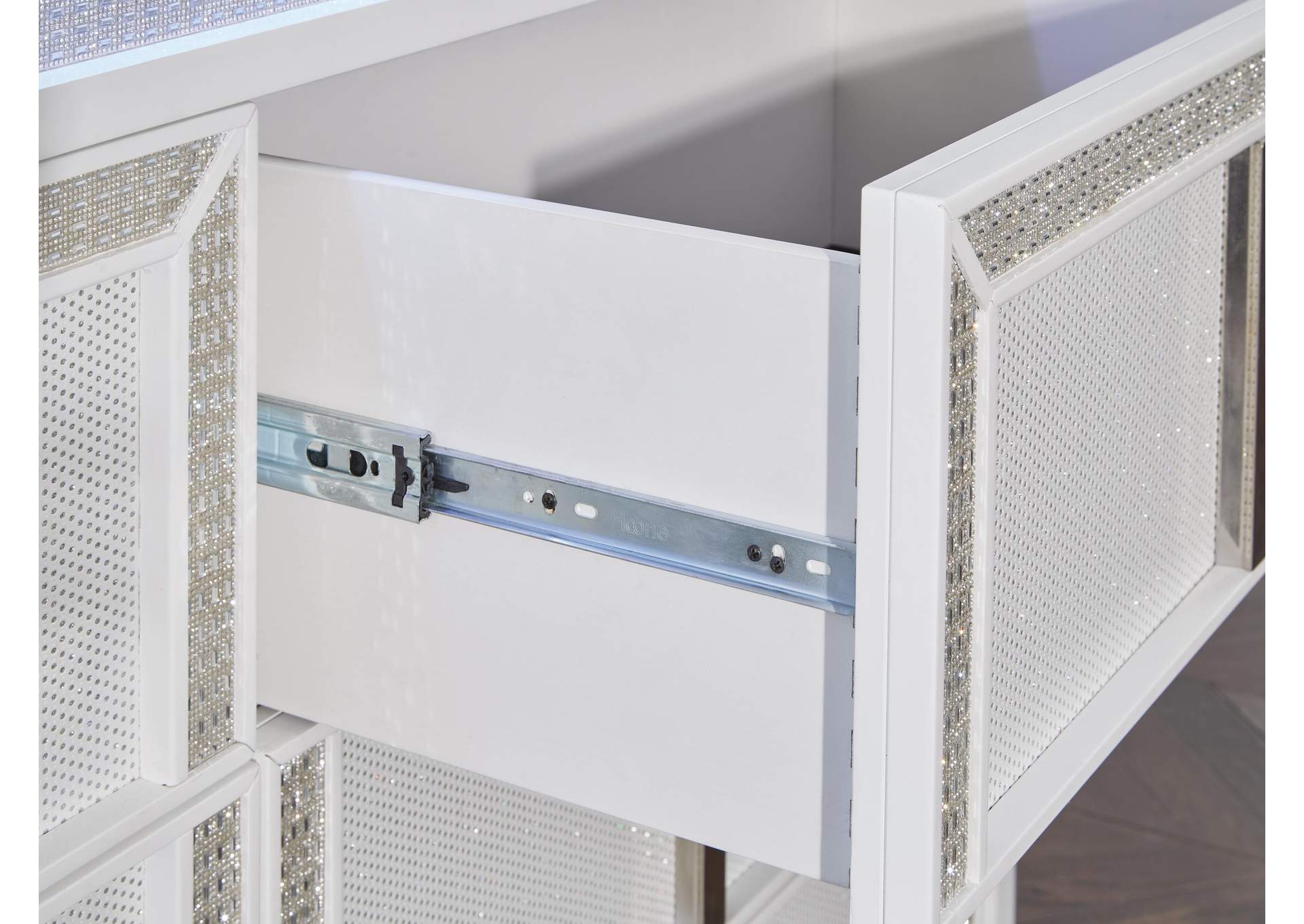 Chalanna Queen Upholstered Storage Bed with Mirrored Dresser detail