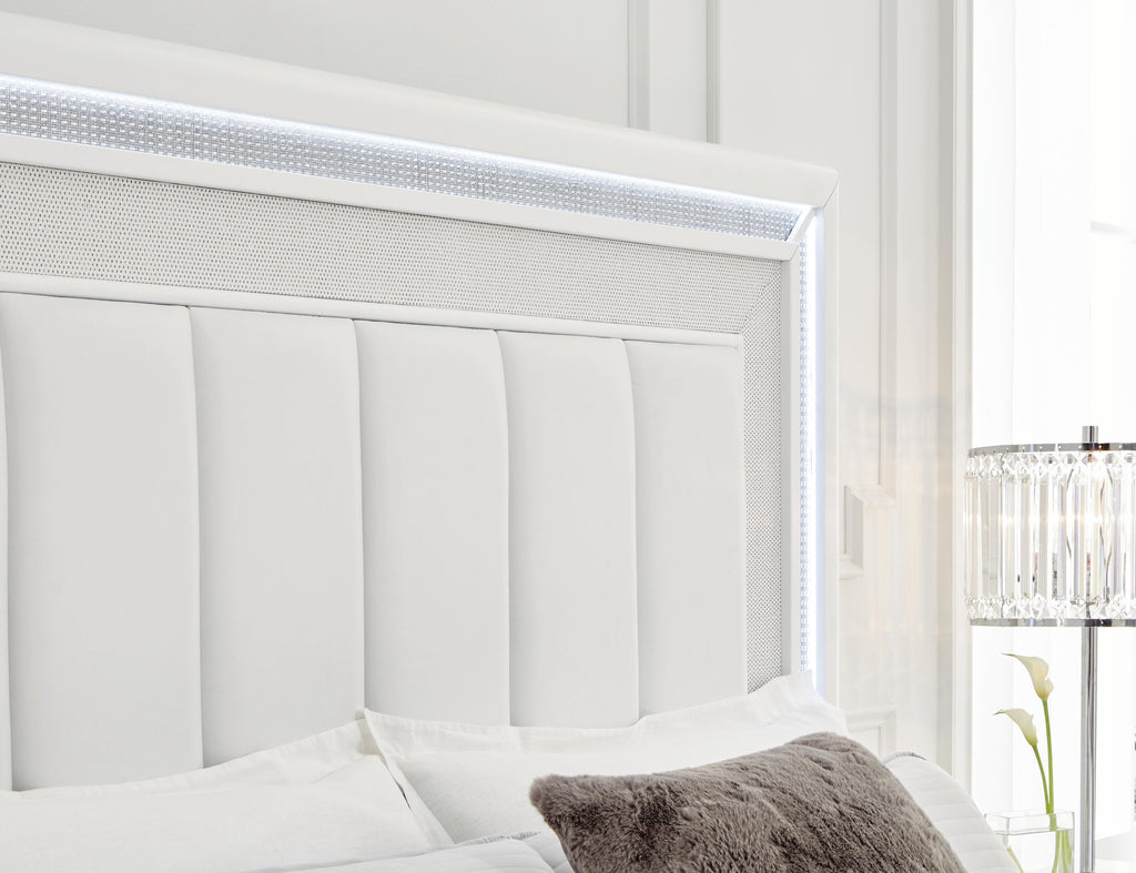 Chalanna King Upholstered Storage Bed in White, detail view