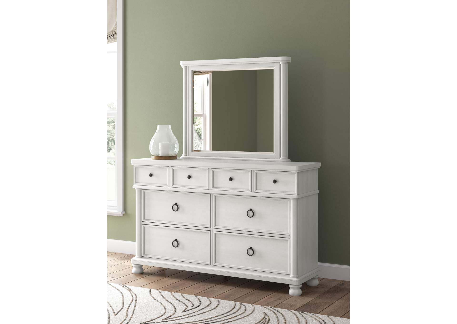 Chadworth Queen Poster Bed, Dresser, Mirror and Nightstand