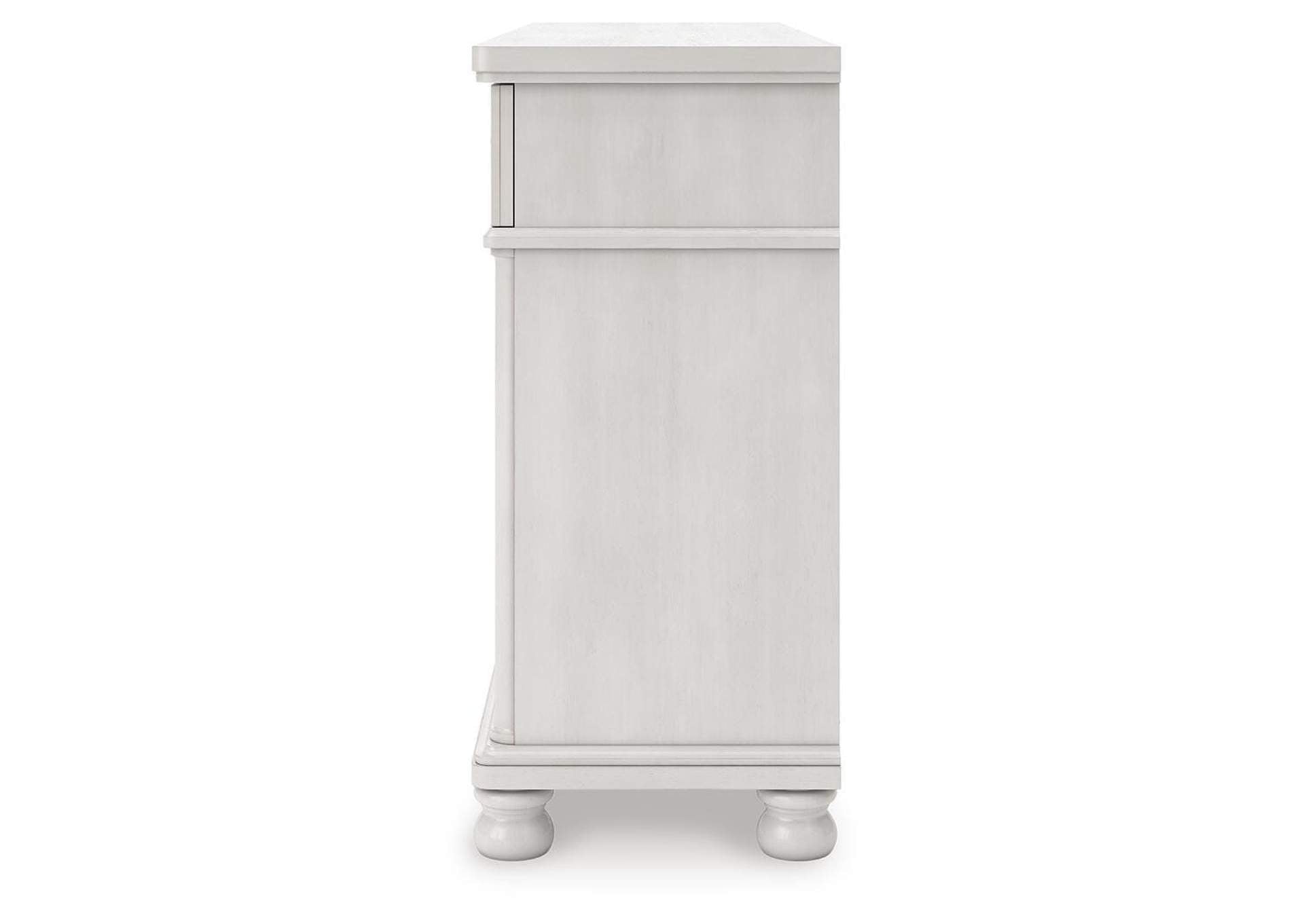 Chadworth King Poster Bed, Dresser and Nightstand side view