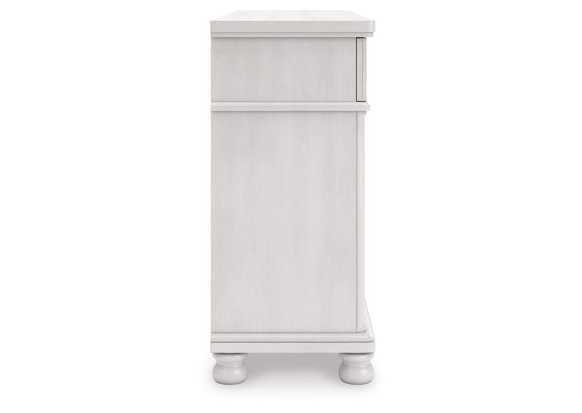 Chadworth Queen Poster Bed and Dresser side view
