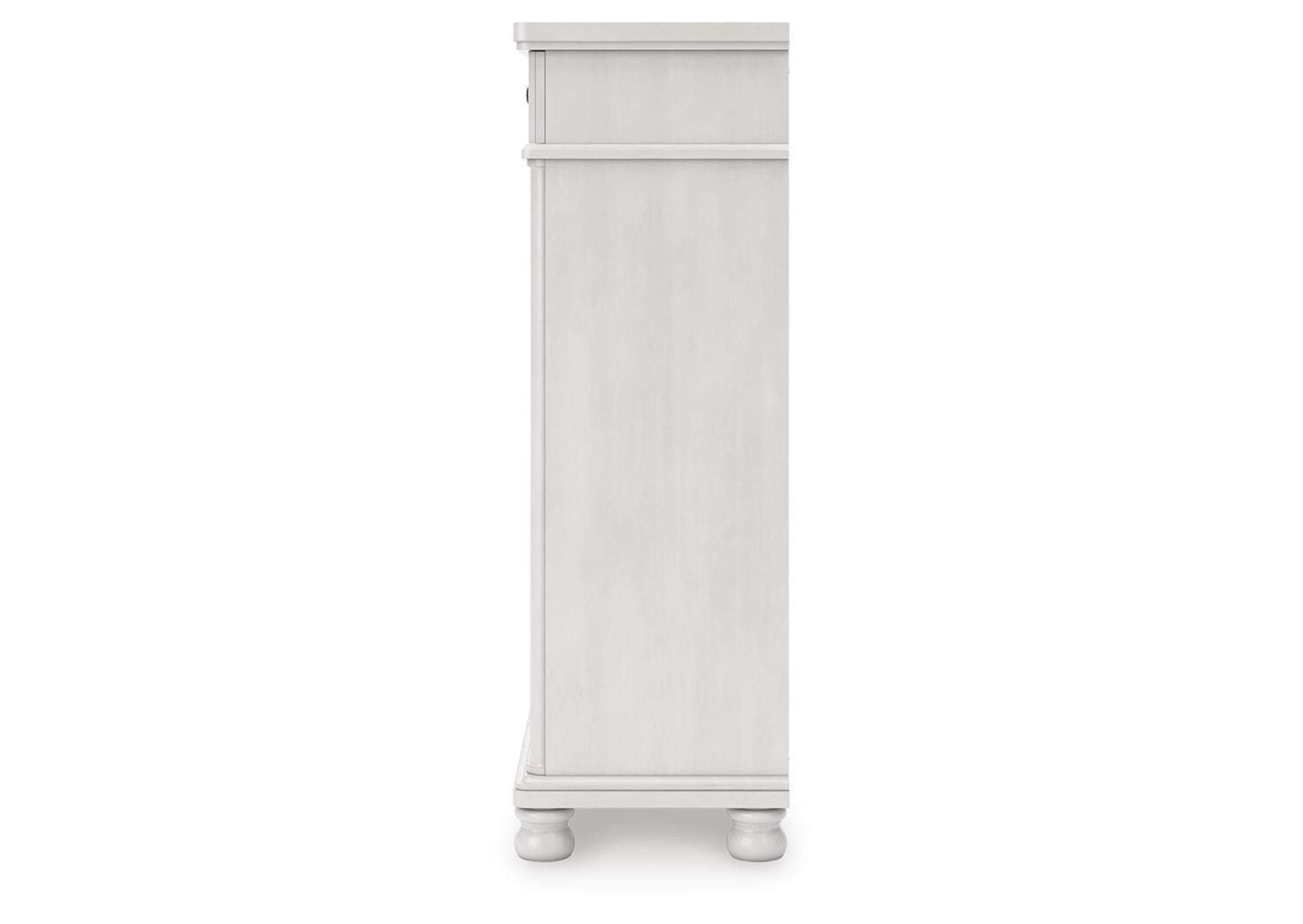 Chadworth California King Poster Bed, Dresser and Chest side view