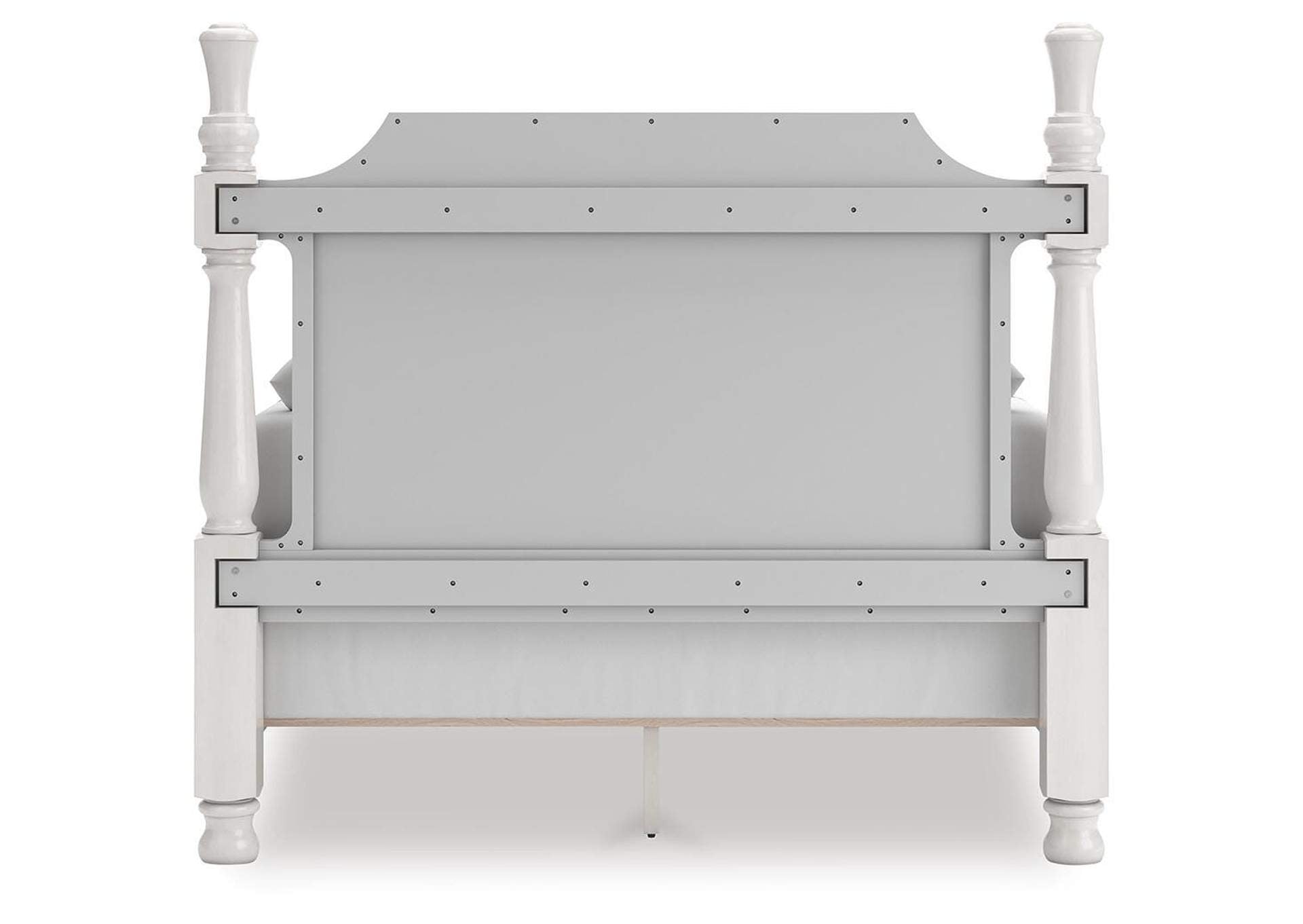 Chadworth Queen Poster Bed, Dresser, Mirror and Nightstand