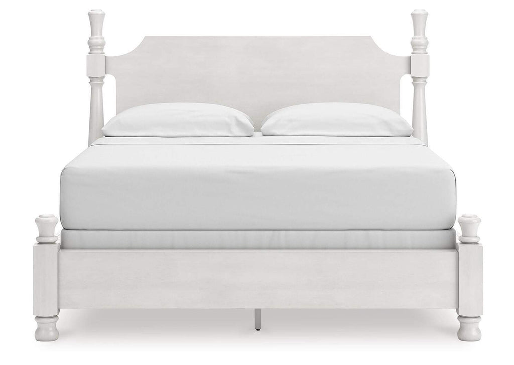 Chadworth California King Poster Bed, Dresser and Chest