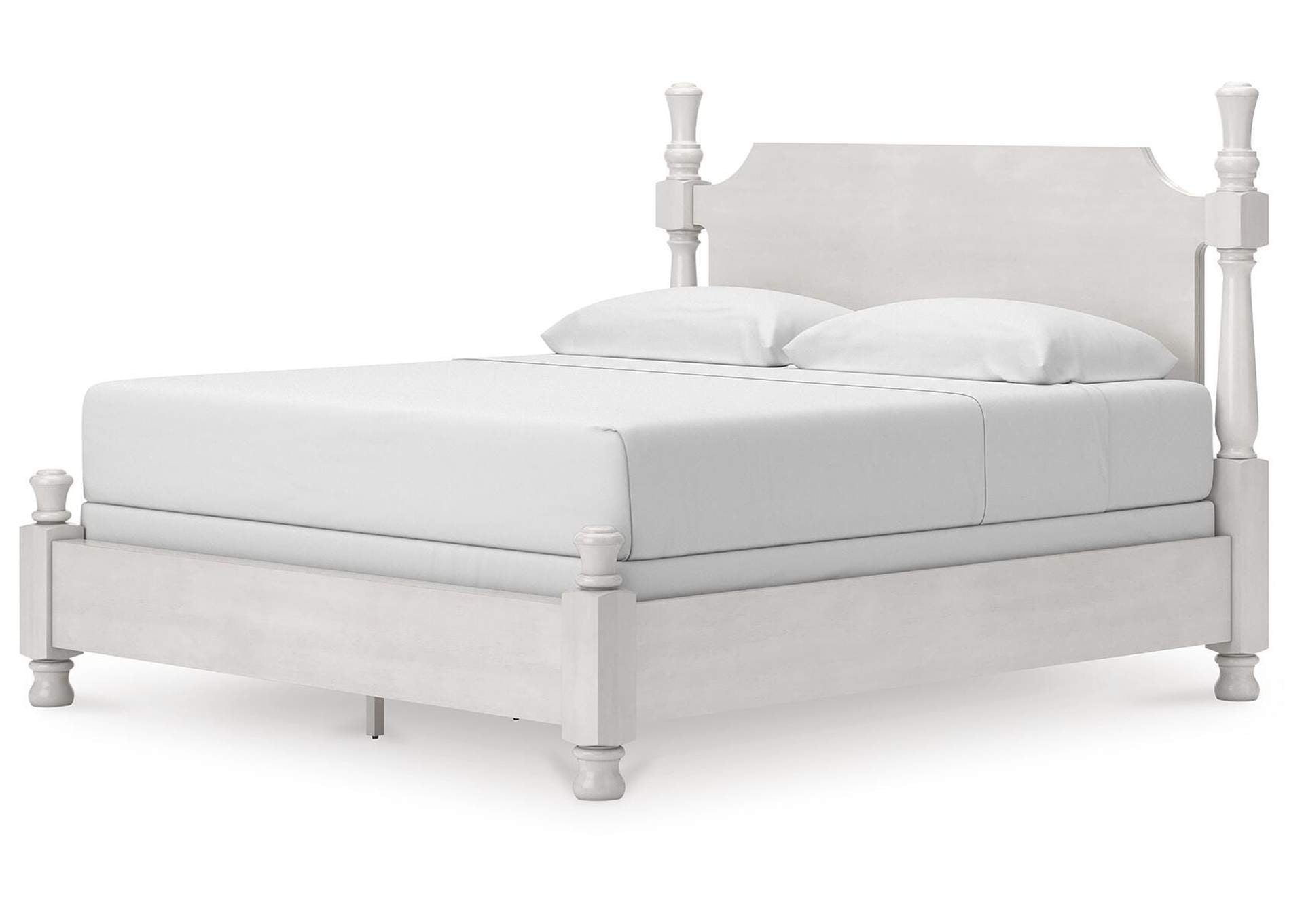 Chadworth King Poster Bed, Dresser and Chest angled view