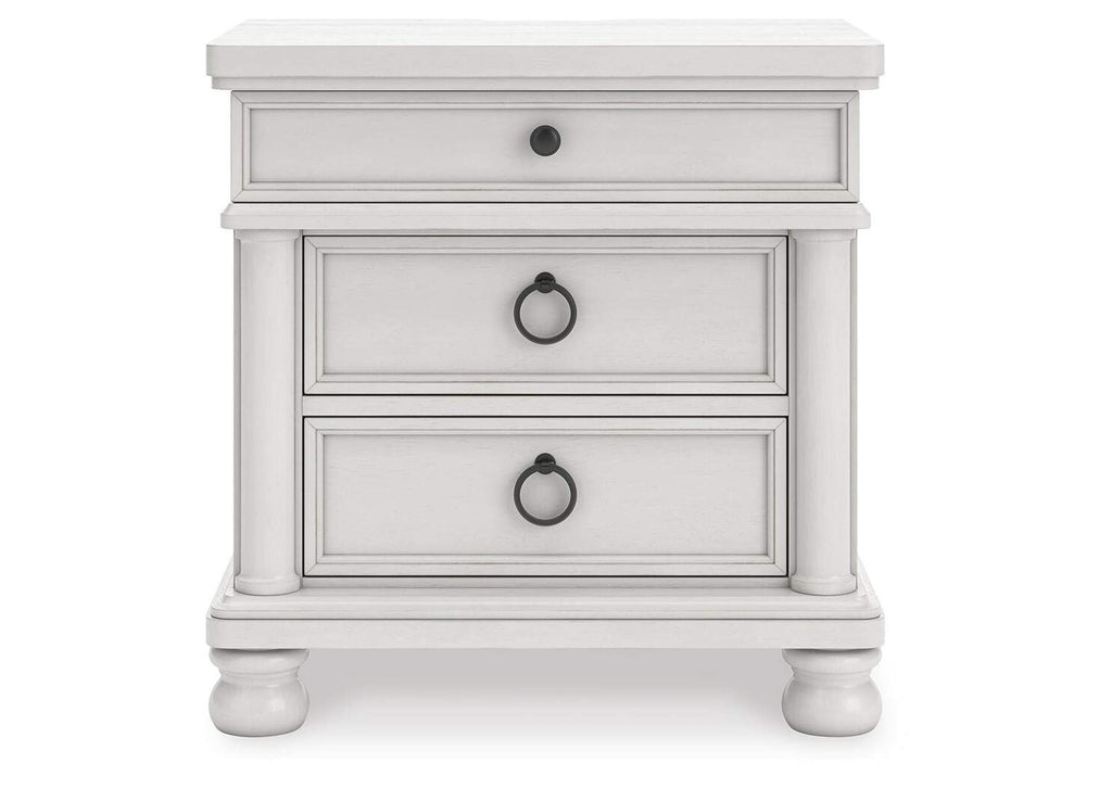 Chadworth California King Poster Bed, Dresser and Nightstand