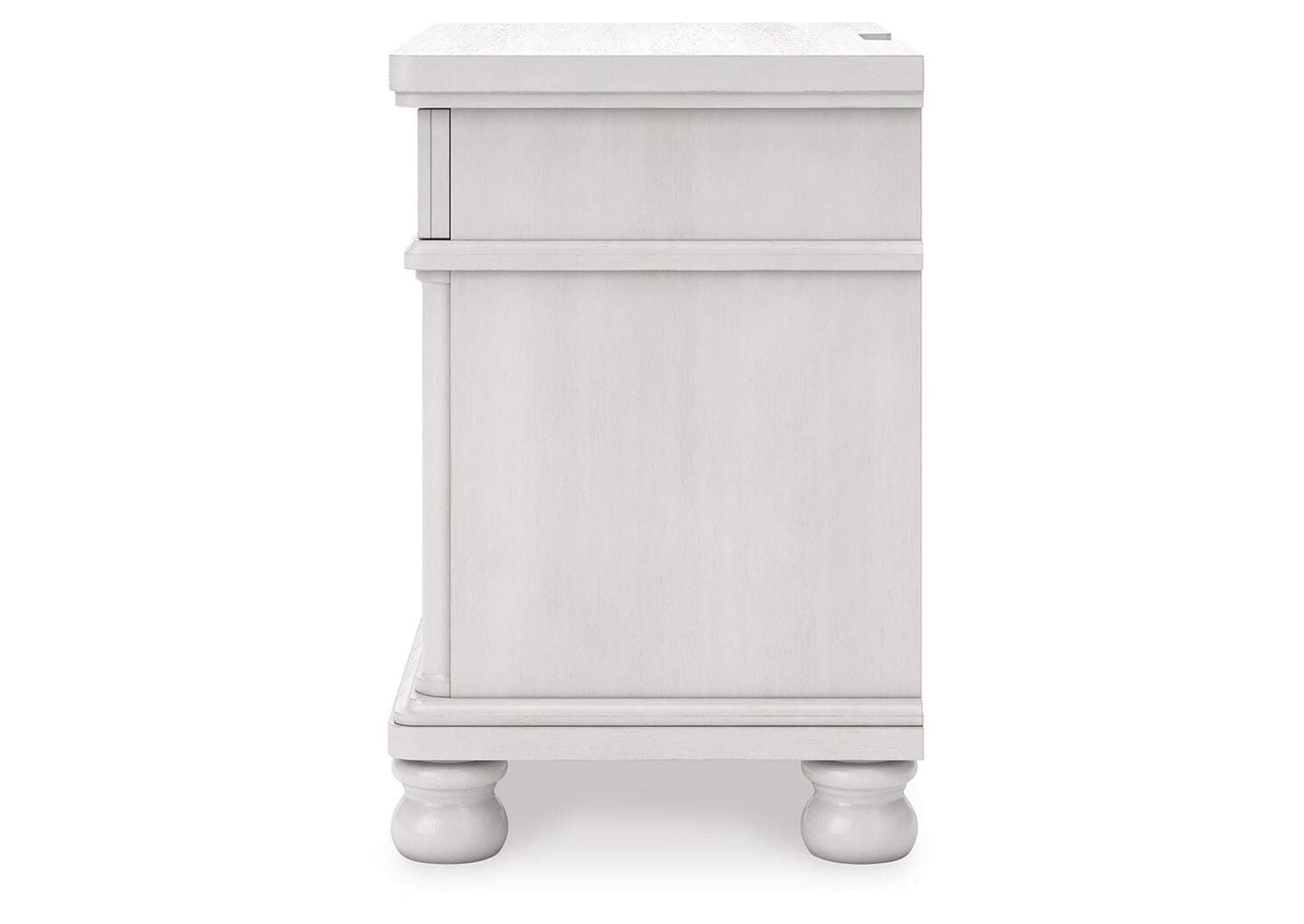 Chadworth California King Poster Bed, Dresser and Nightstand side view