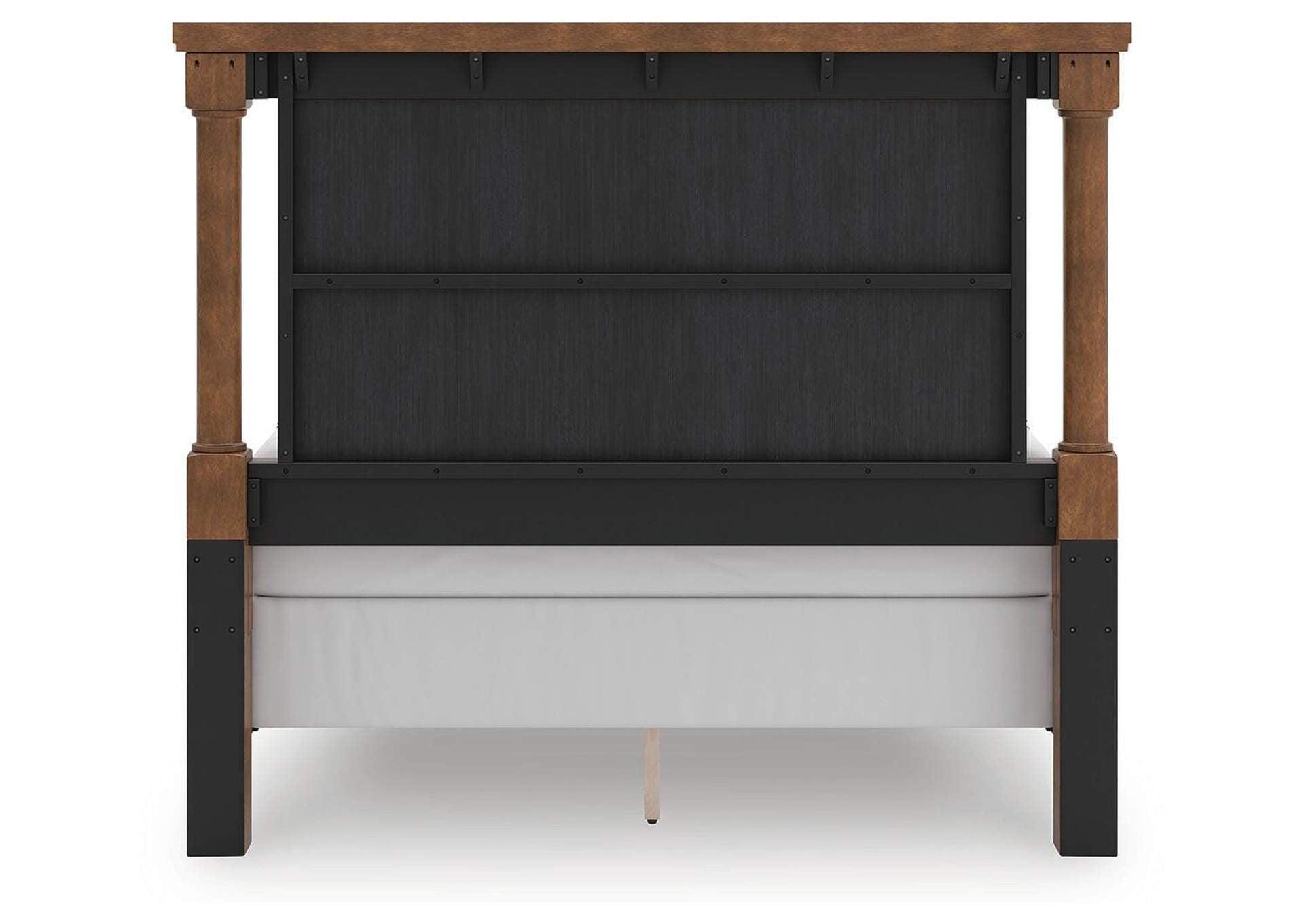 Chadworth Queen Poster Bed with Mirrored Dresser and Nightstand