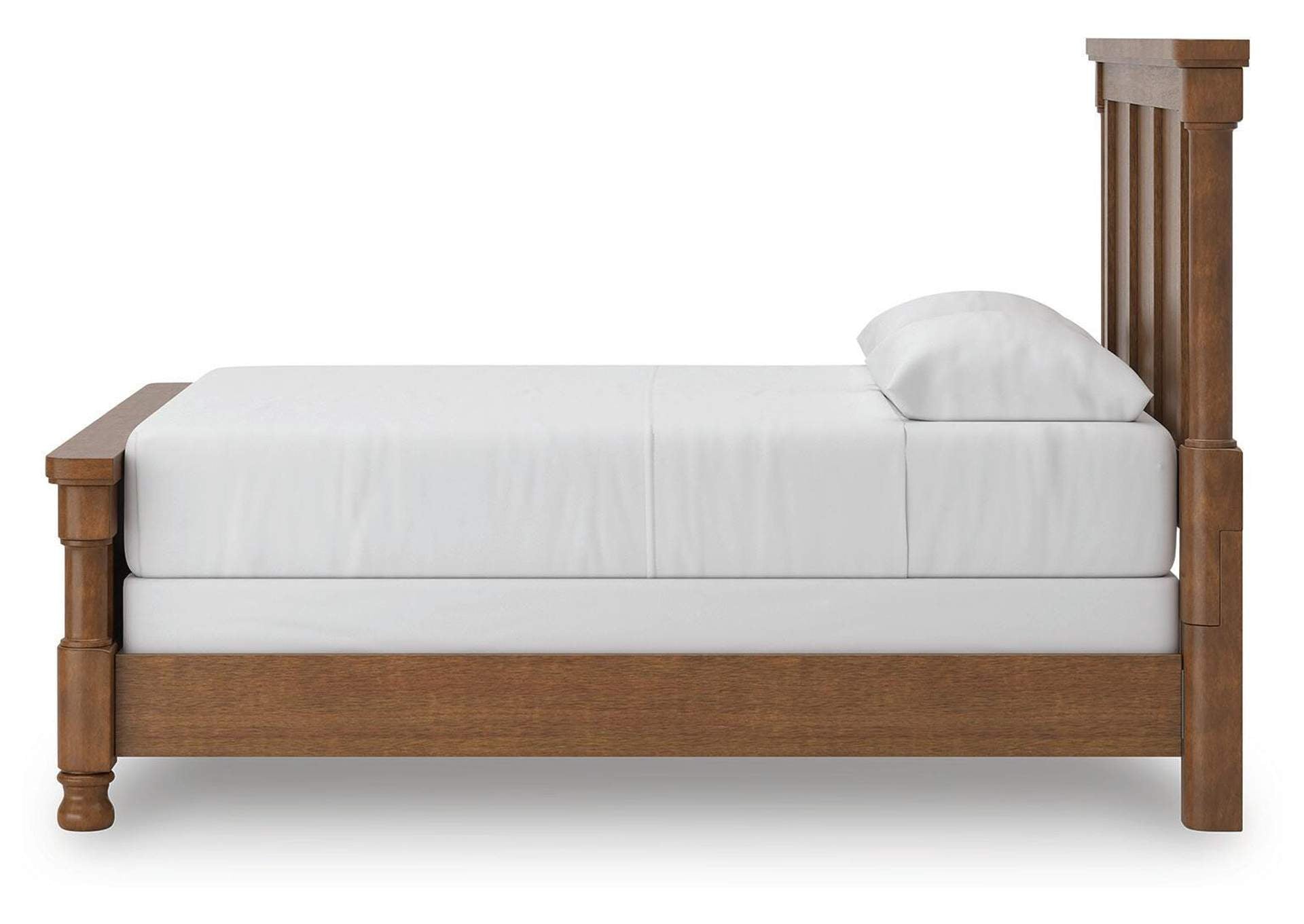 Chadworth Queen Poster Bed with Mirrored Dresser and Nightstand side view