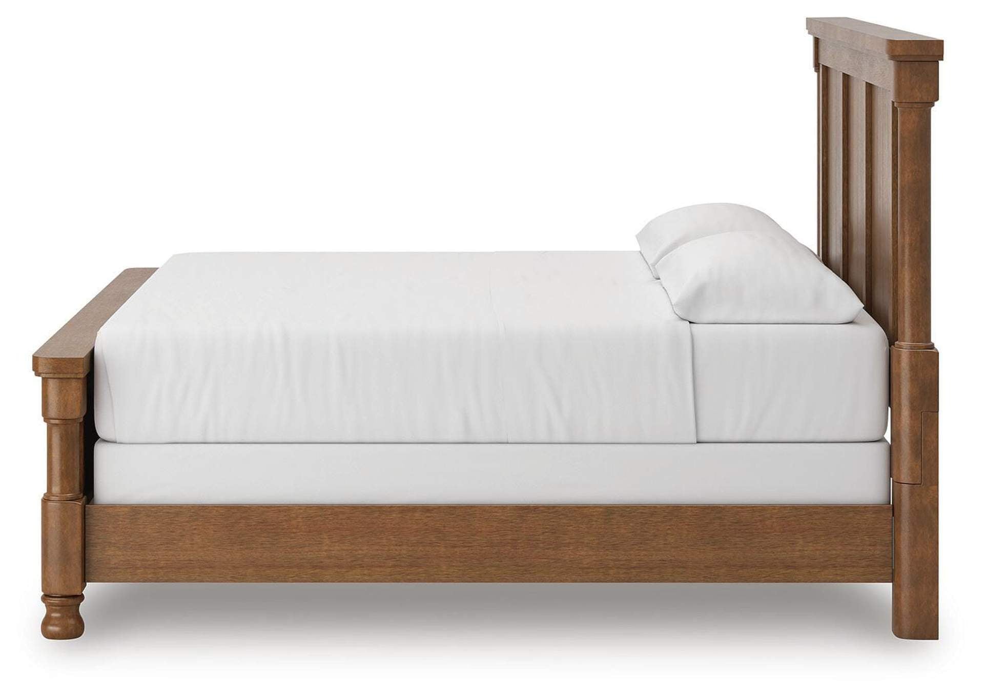 Chadworth California King Poster Bed with Dresser side view
