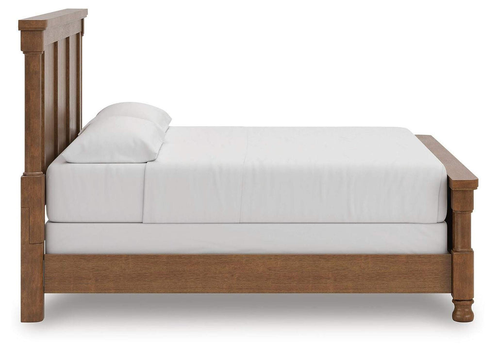 Chadworth California King Poster Bed with Mirrored Dresser and Nightstand side view