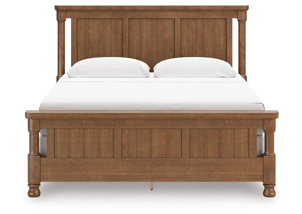 Chadworth California King Poster Bed with Dresser and Chest