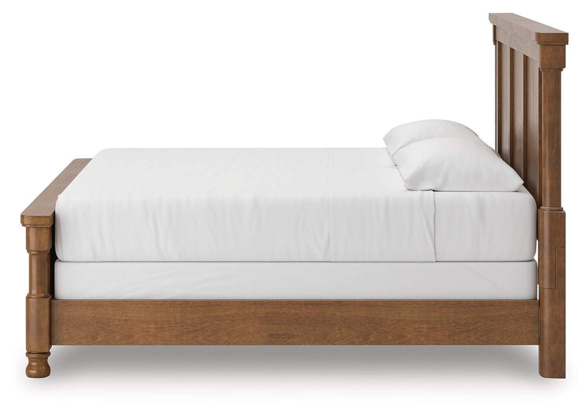 Chadworth California King Poster Bed with Dresser and Chest side view