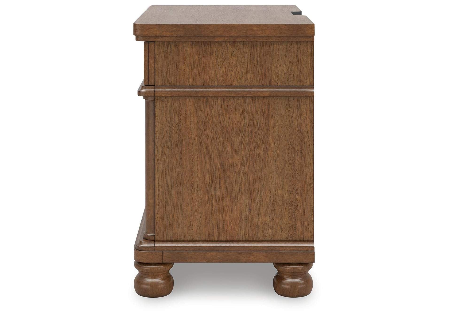 Chadworth California King Poster Bed with Dresser and Nightstand side view