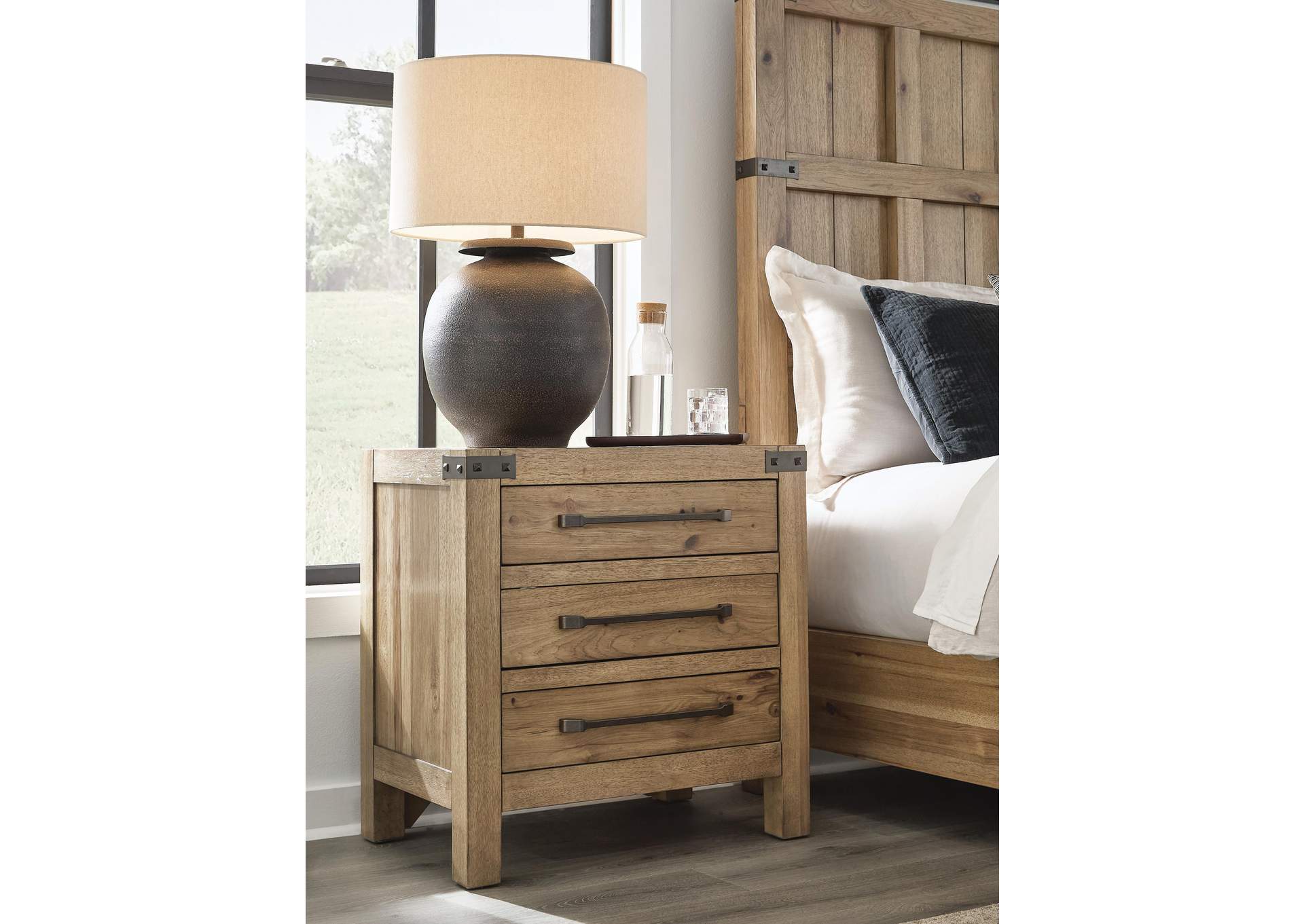 Ridgester Nightstand