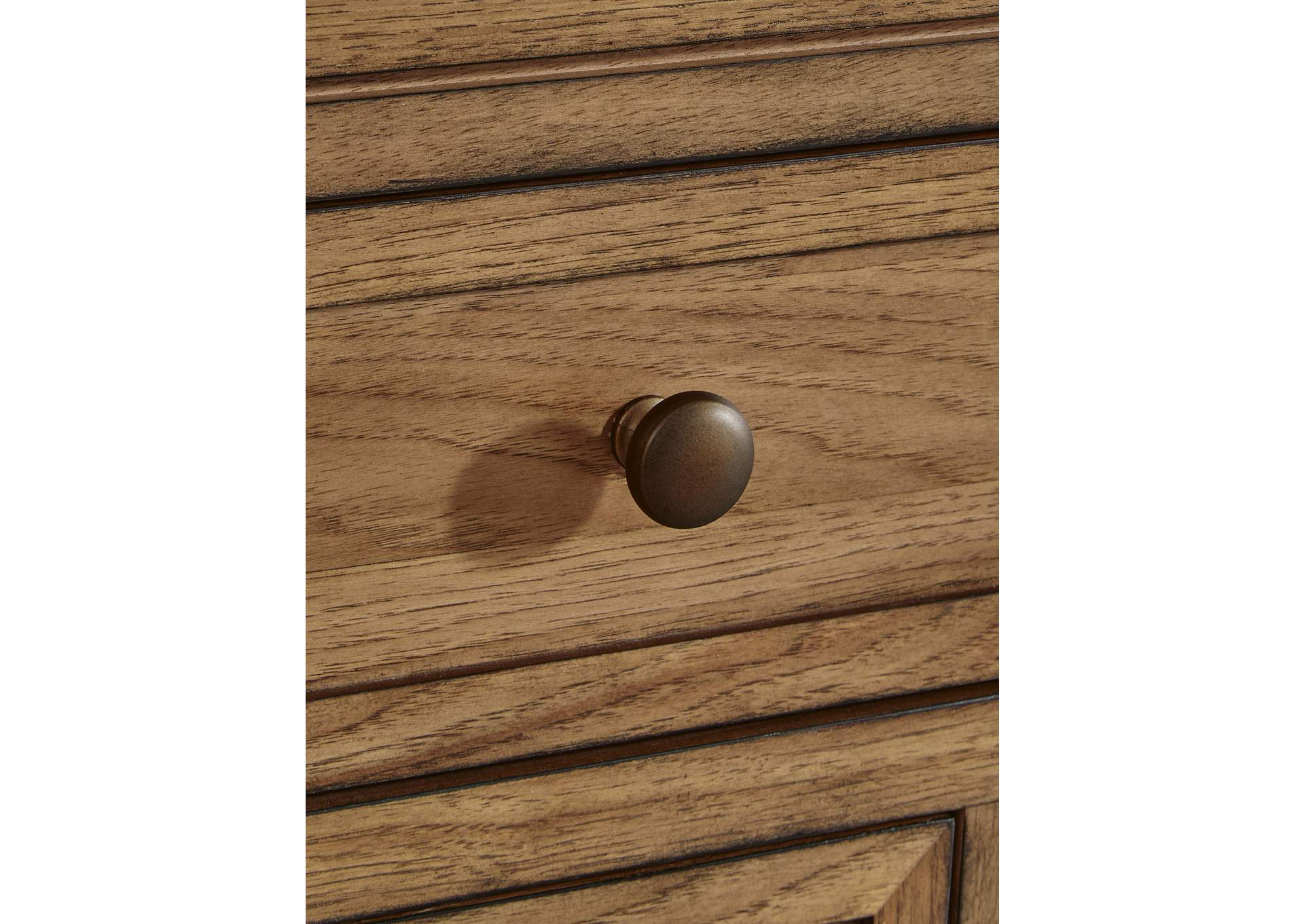 Sharlance California King Upholstered Panel Bed, Dresser and Mirror detail