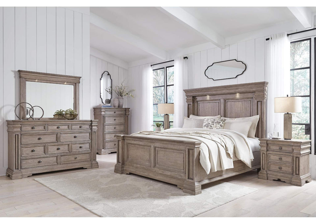 Blairhurst Queen Panel Bed with Mirrored Dresser