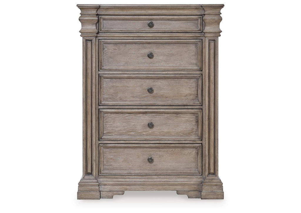 Blairhurst Queen Panel Bed, Dresser, Mirror and Chest front view