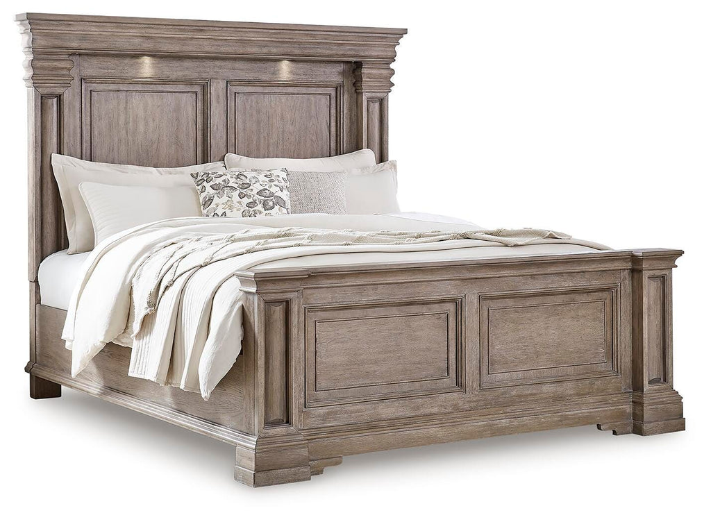 Blairhurst Queen Panel Bed in Light Grayish Brown