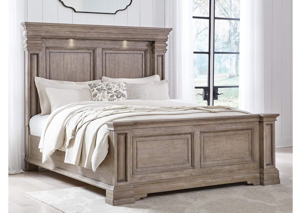 Blairhurst Queen Panel Bed with Mirrored Dresser