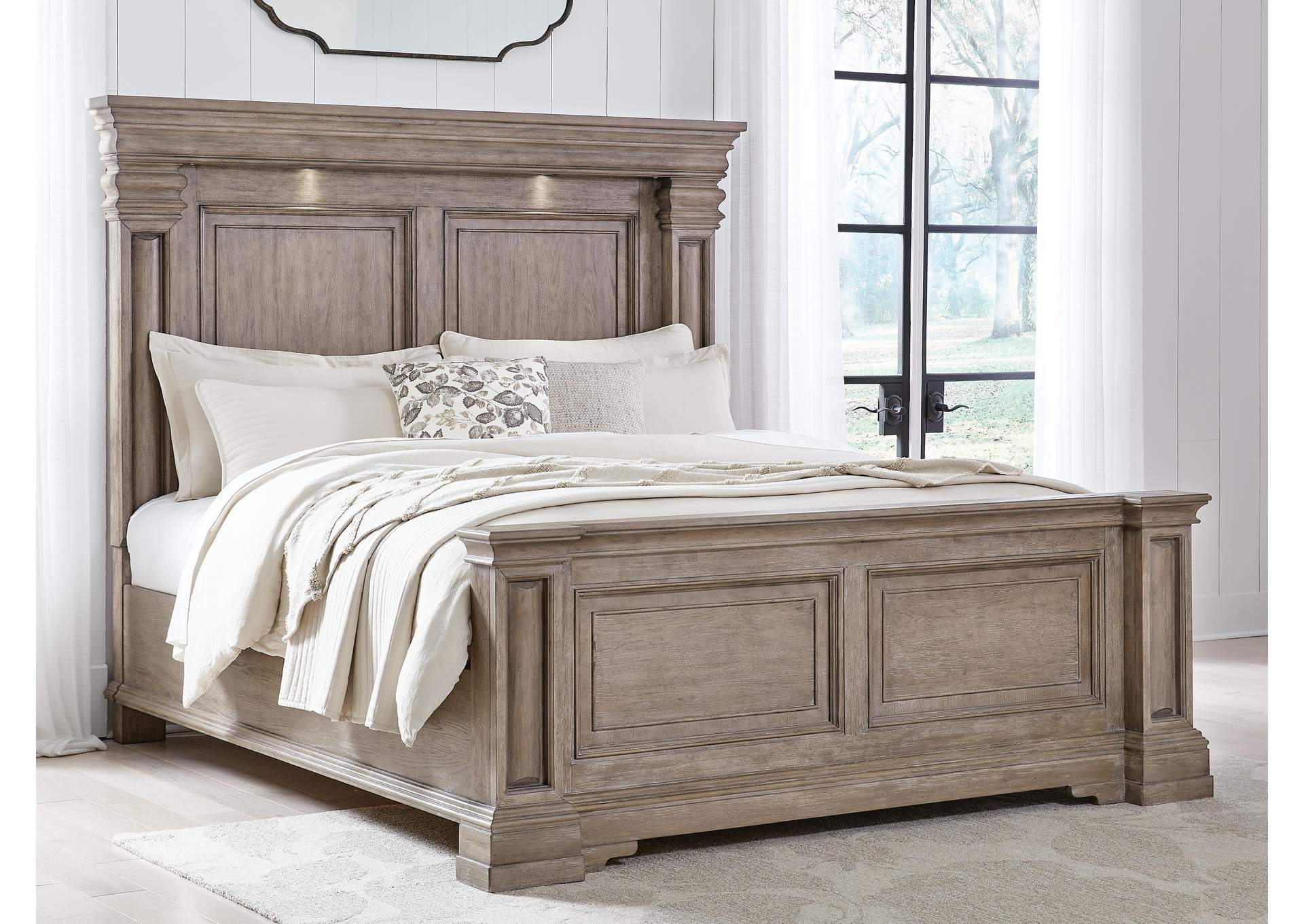 Blairhurst Queen Panel Bed with Mirrored Dresser