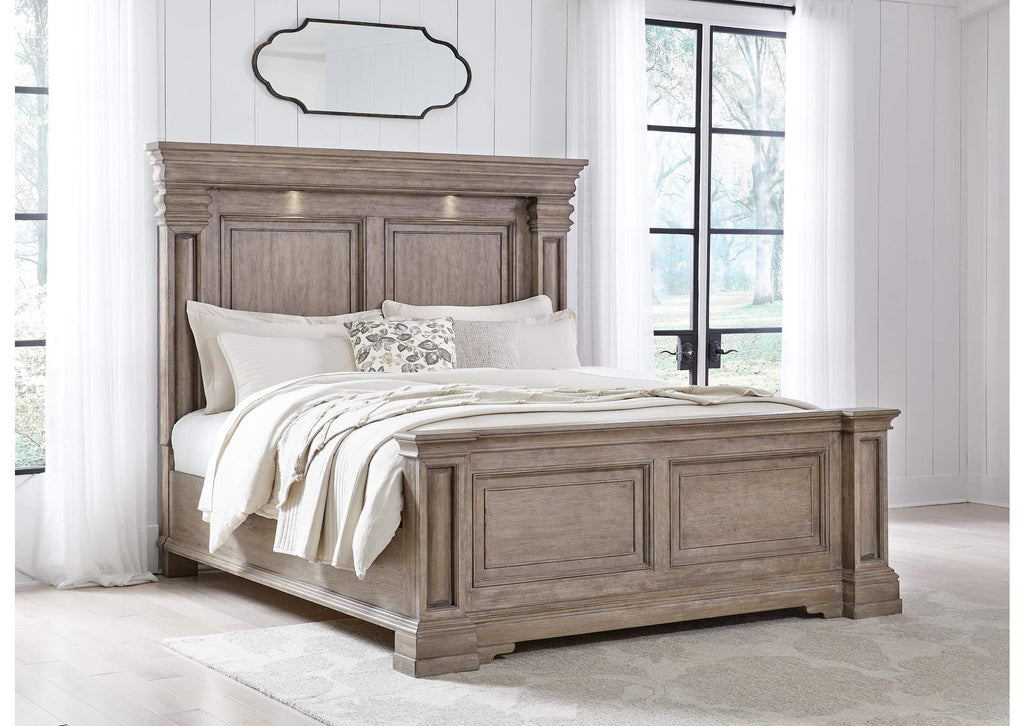 Blairhurst King Panel Bed with Mirrored Dresser