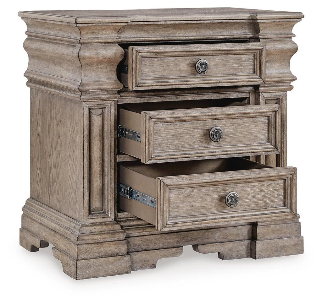 Blairhurst Nightstand in Light Grayish Brown, open view