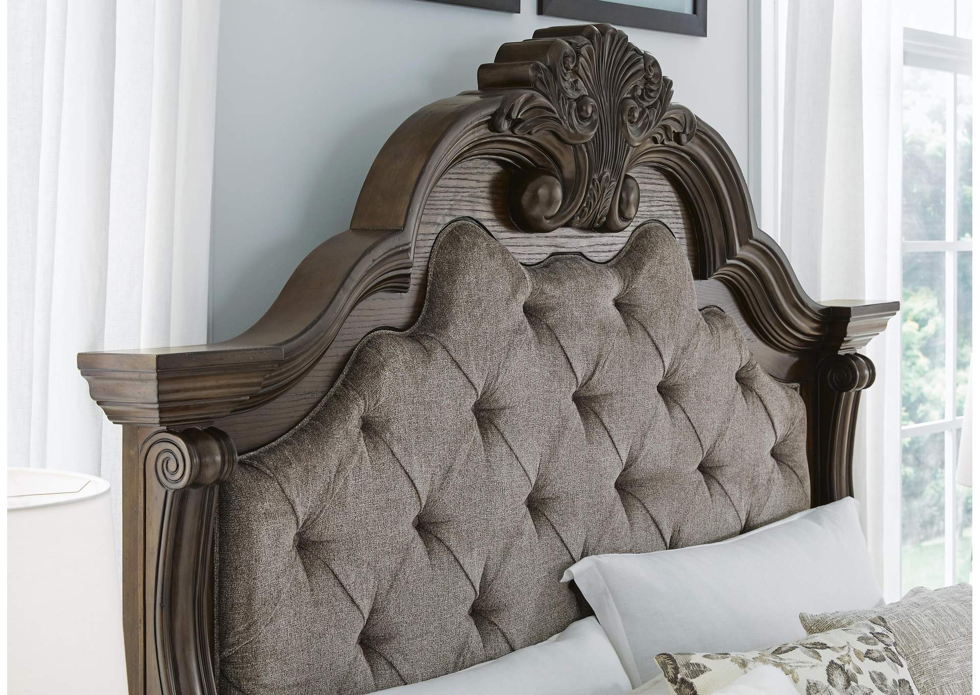Maylee King Upholstered Bed detail