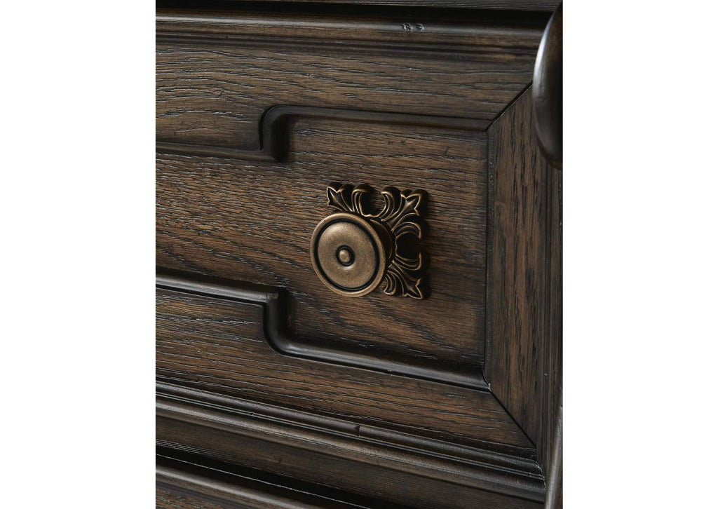 Maylee California King Canopy Bed, Dresser and Nightstand detail