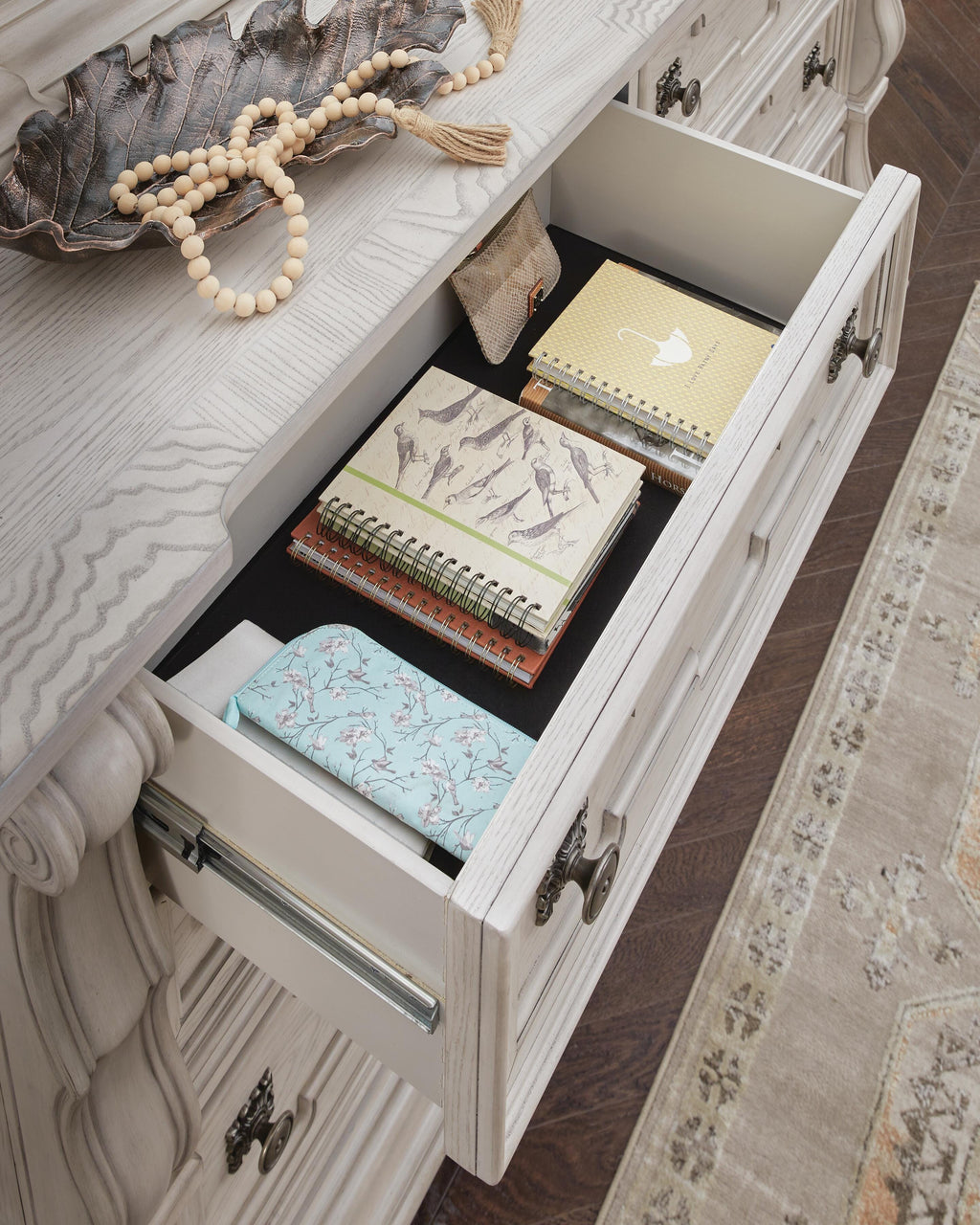 Bruchandi Dresser in Antique White, detail view