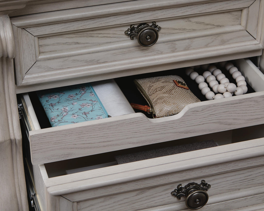 Bruchandi Nightstand in Antique White, detail view