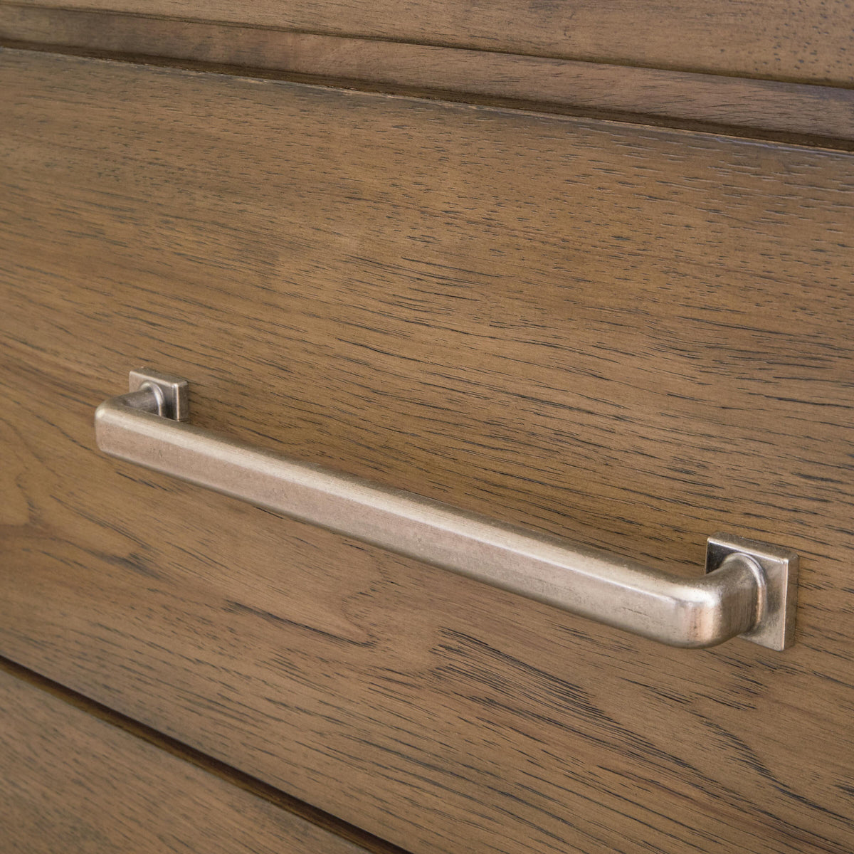 Cabalynn Chest of Drawers in Light Brown, detail view