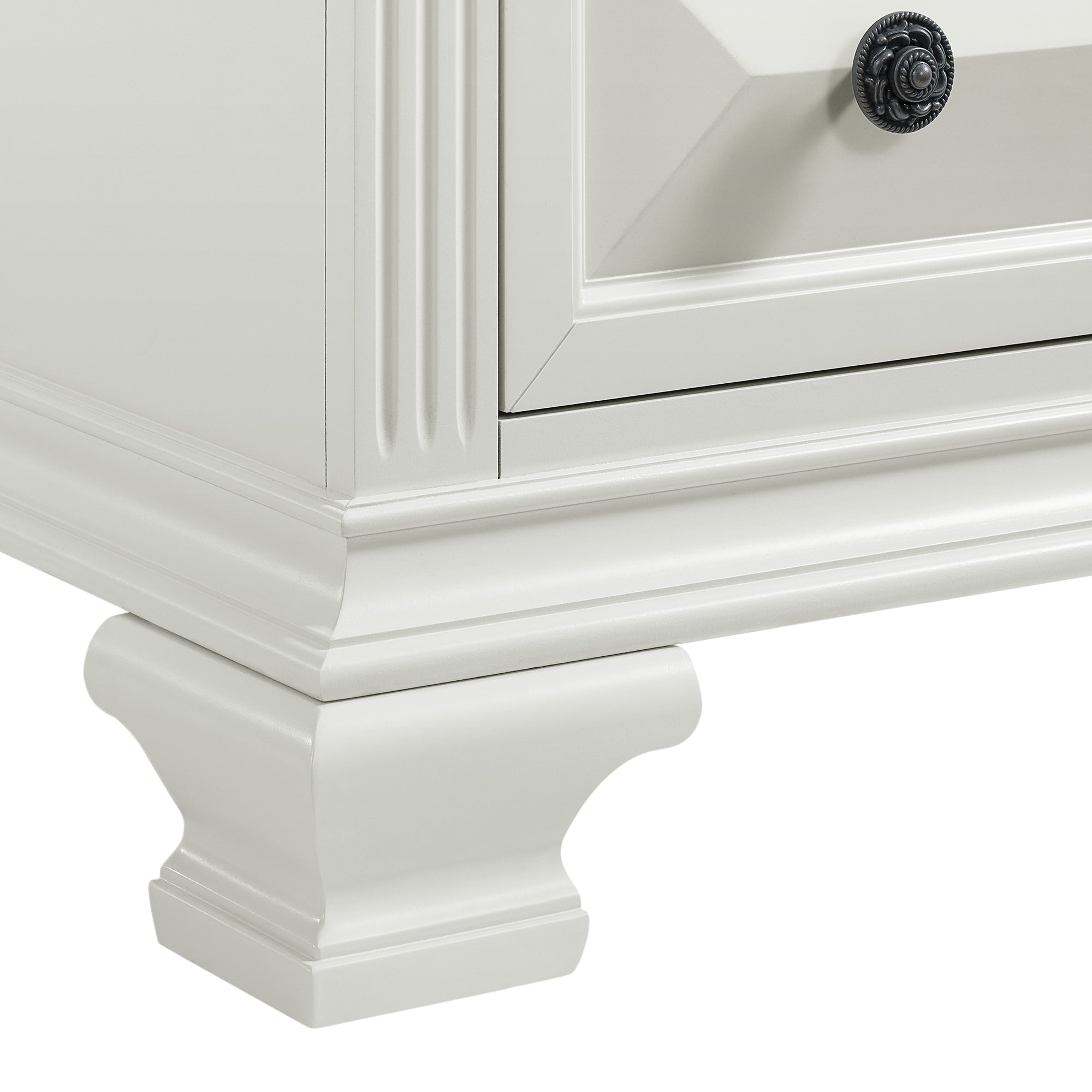 Bridgestone 7-Drawer Dresser In Antique White