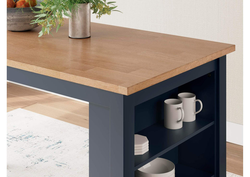 Gesthaven Counter Height Dining Table and 2 Barstools detail