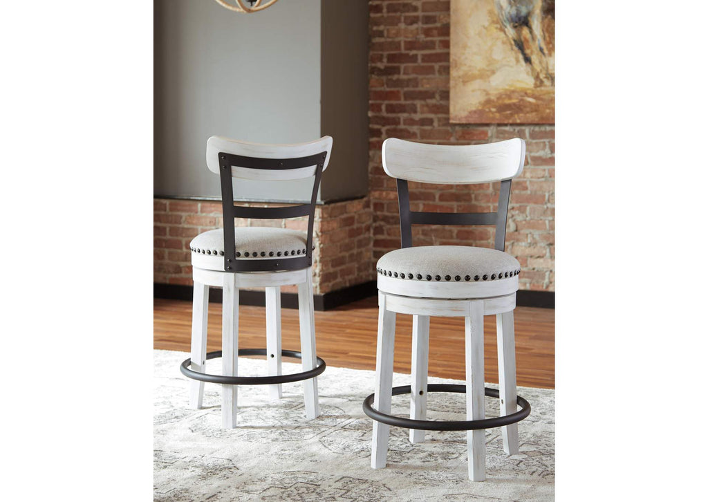 Valebeck Counter Height Dining Table and 4 Barstools Set room view