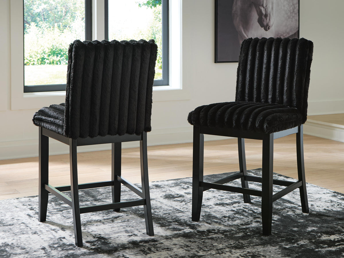 Mervannie Counter Height Barstool in Black, lifestyle view