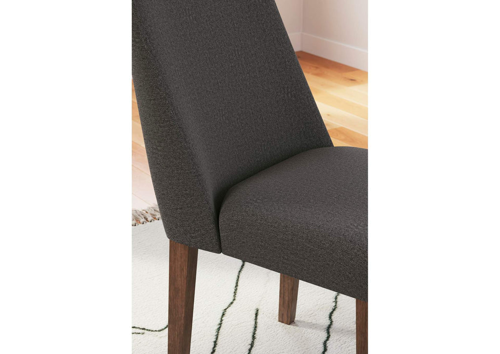 Lyncott Extendable Dining Table and 4 Chairs detail