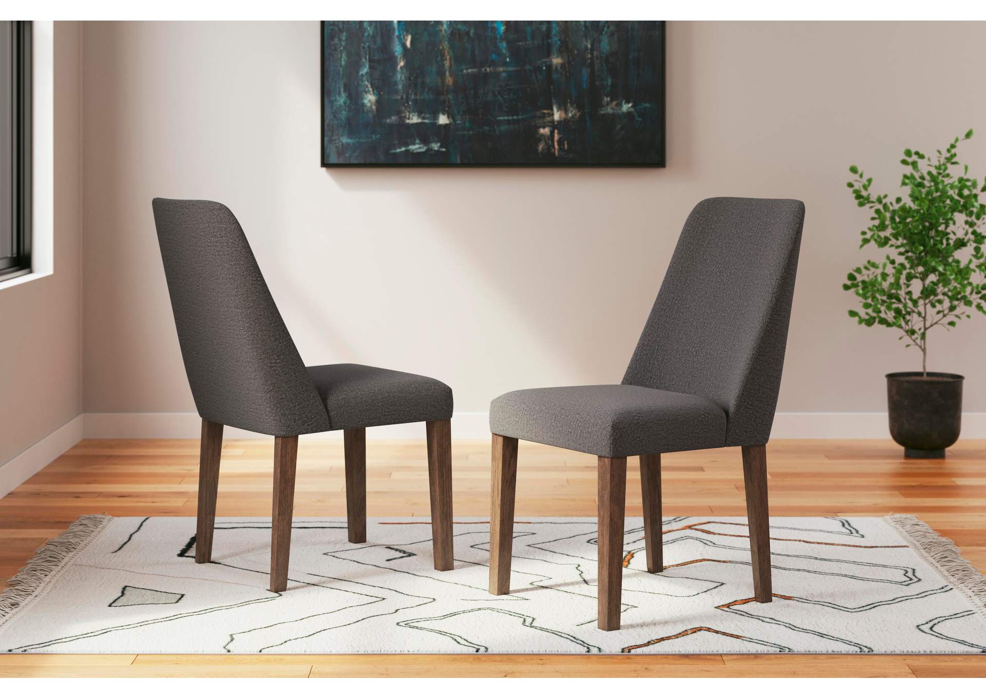 Lyncott Extendable Dining Table and 4 Chairs