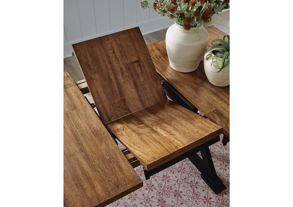 Wildenauer Counter Height Butterfly Extension Table detail