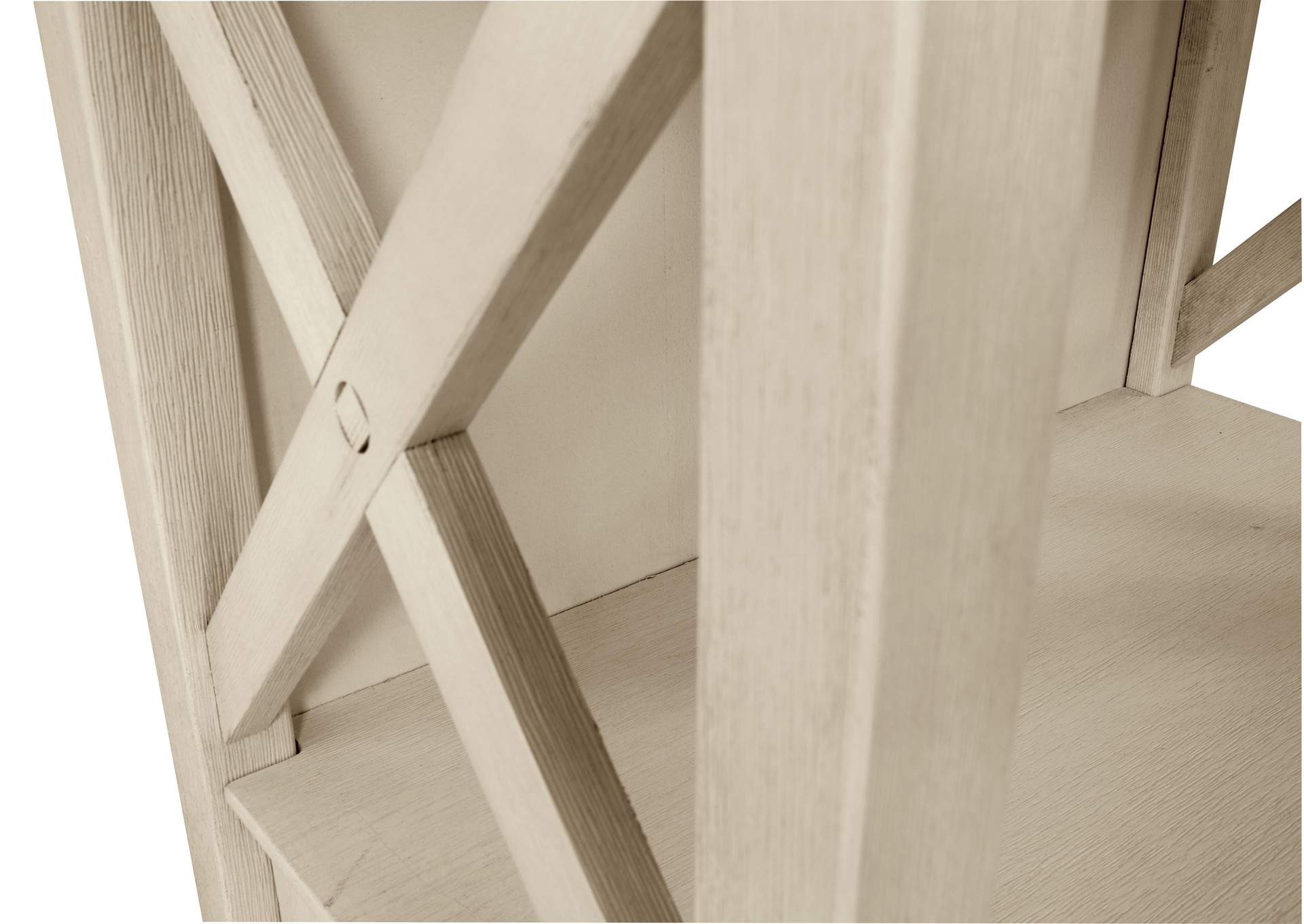 Bolanburg Display Cabinet detail