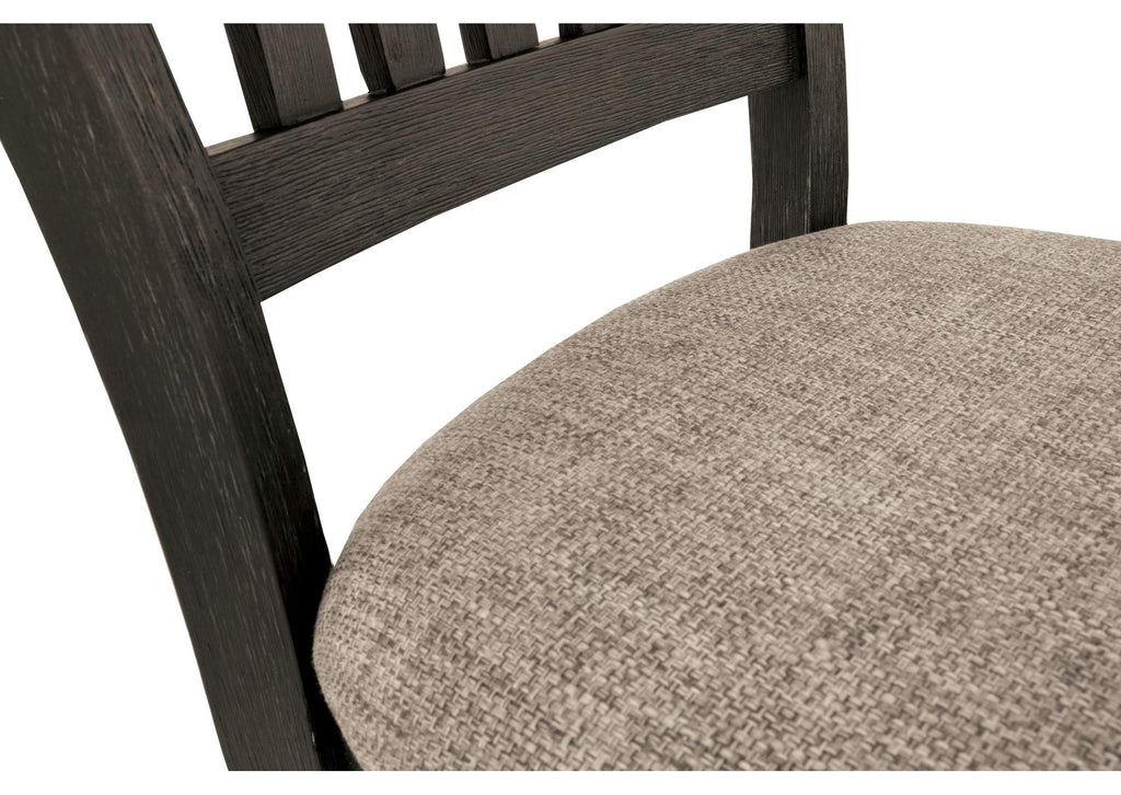 Tyler Creek Dining Table and 6 Chairs detail